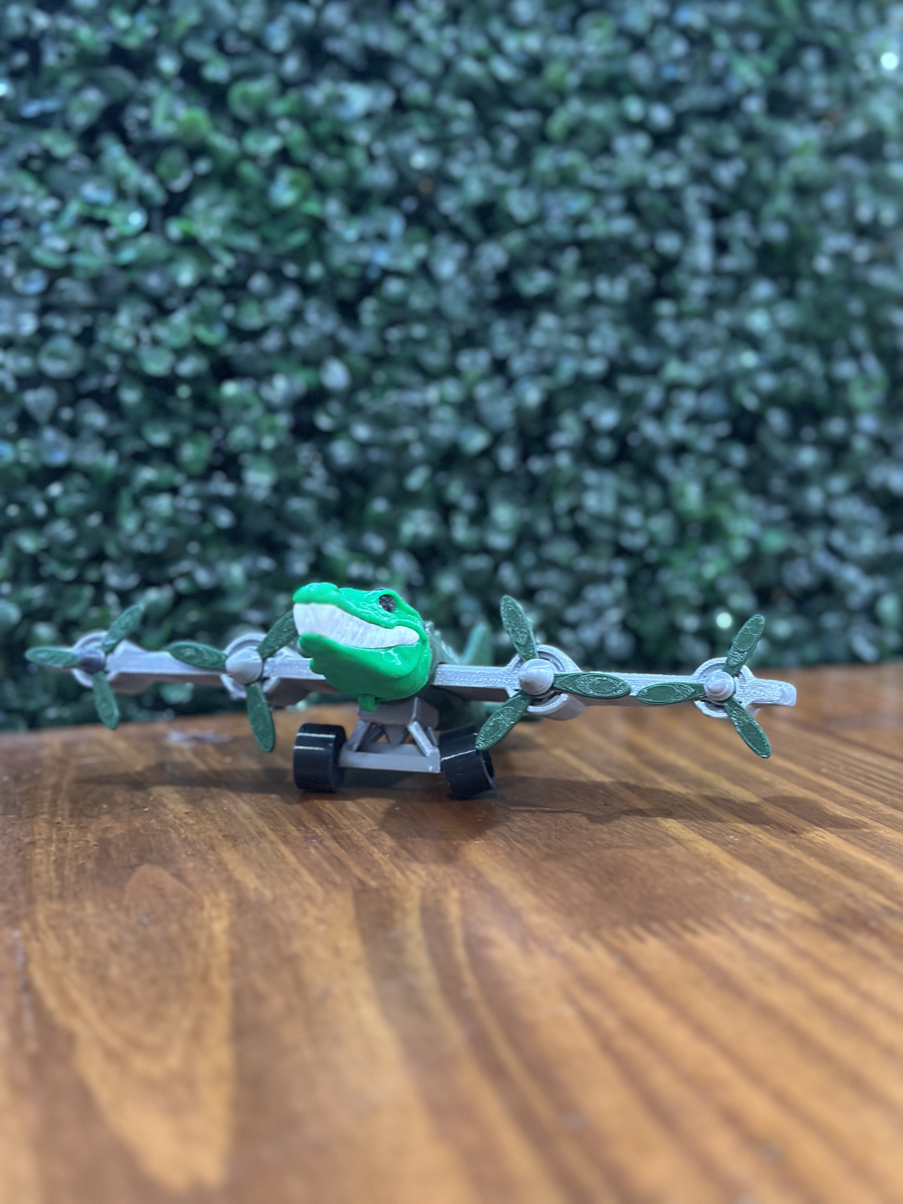 Figura Avión Cocodrilo / Bombardino Crocodilo Brainrot Meme 3D 🐊✈️💣✨