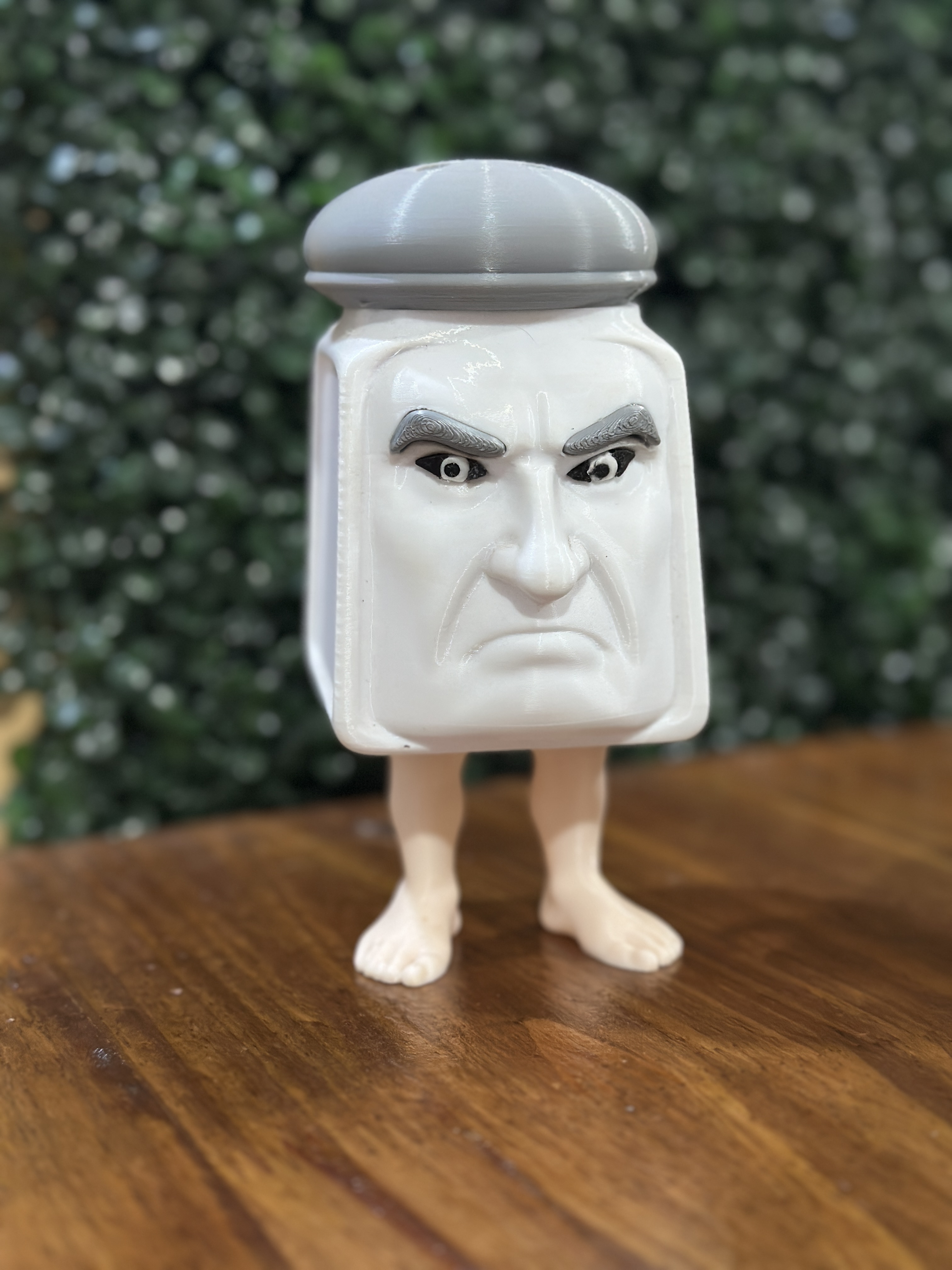 Figura Salero Enojado / Salt Shaker Brainrot Meme 3D 🧂😡🦶✨